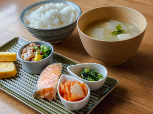 健康的な朝ごはんのイメージ画像
