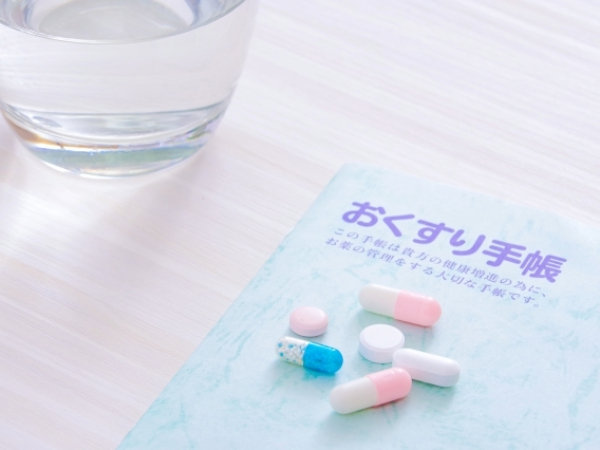 多剤服用とおくすり手帳のイメージ画像