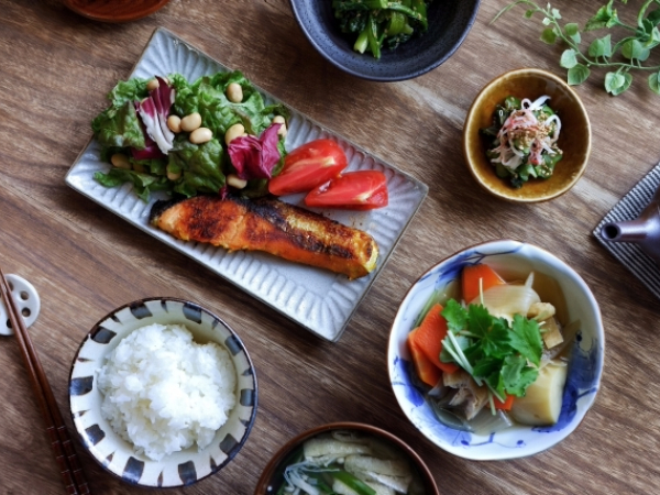 バランスの良い食事のイメージ画像